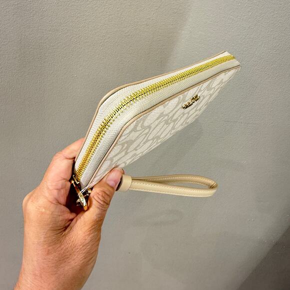 Coach CBO02 Long Zip Around Wallet In Sketch Signature Canvas blue - Picture 8 of 11